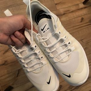 Nike air max axis